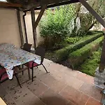 Toscana - Im Garten Apartman